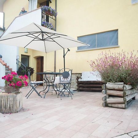 Il Castagno Bed & Breakfast Montemonaco Dış mekan fotoğraf