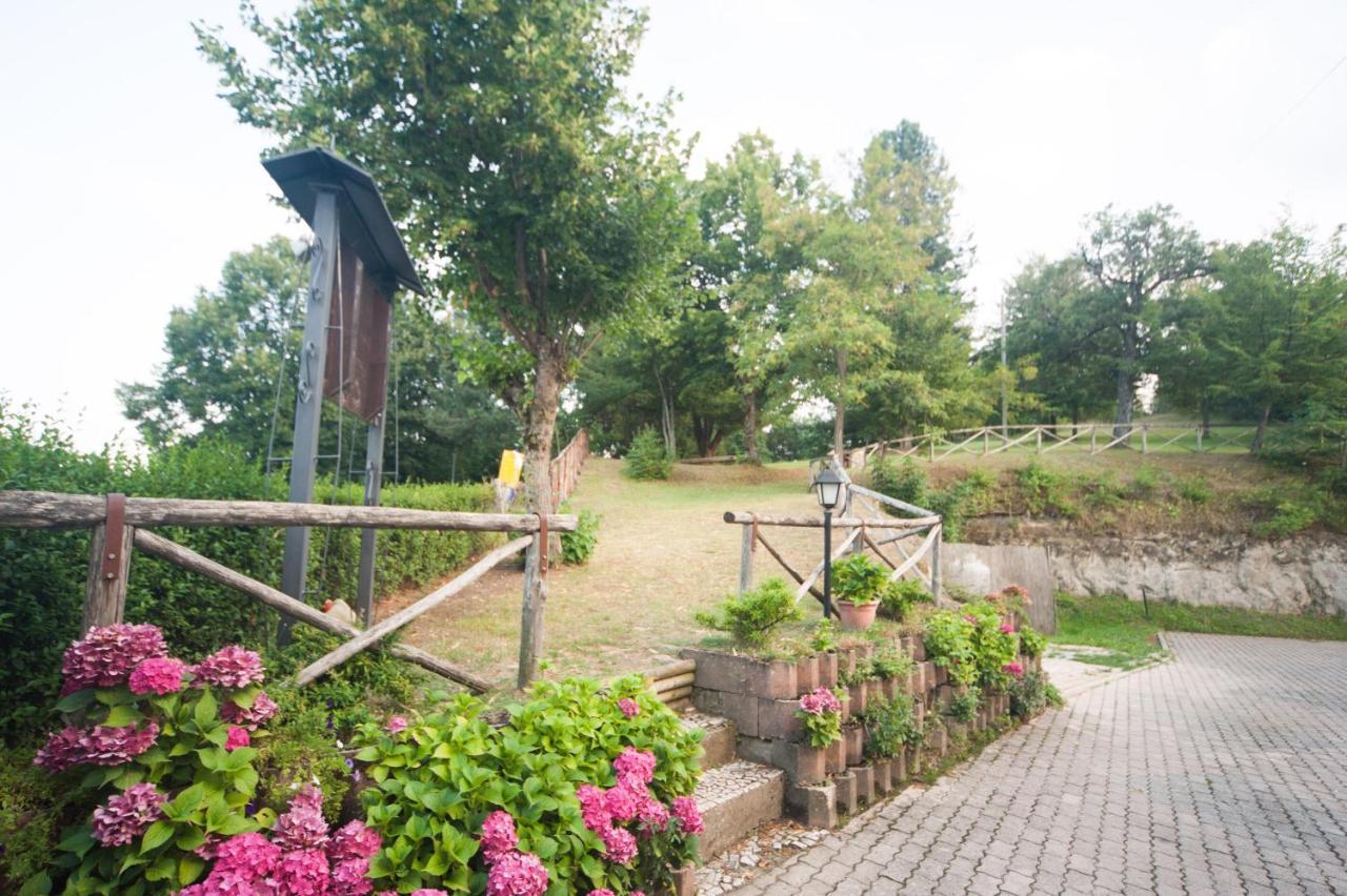Il Castagno Bed & Breakfast Montemonaco Dış mekan fotoğraf